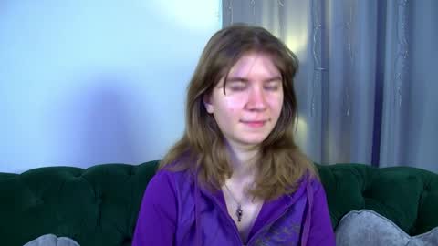 Snapshot of milamaelis chatting on April 4, 2026, 6:44 am Mila online show from April 4, 2026, 6:44 am