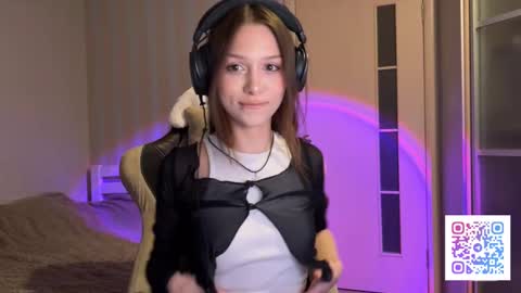 milamiuu online show from February 28, 2026, 1:45 pm