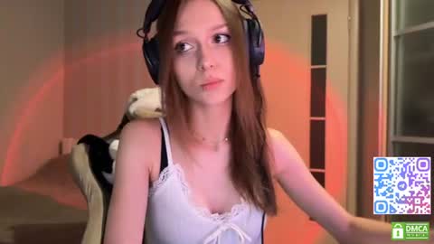 milamiuu online show from July 16, 2026, 7:42 pm
