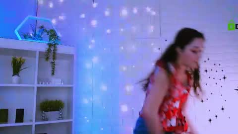 Snapshot of milamiuuu chatting on June 11, 2026, 2:59 pm milamiuuu online show from June 11, 2026, 2:59 pm