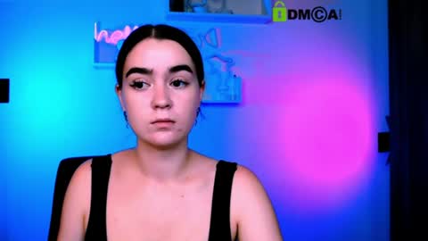 milamiuuu online show from July 30, 2026, 7:24 pm