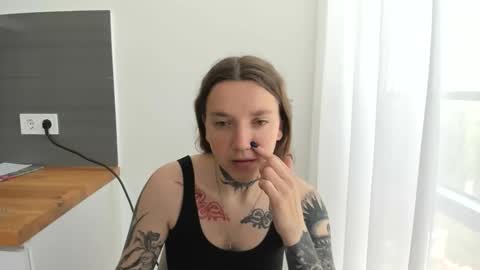 milamoll673 online show from June 6, 2026, 8:52 am