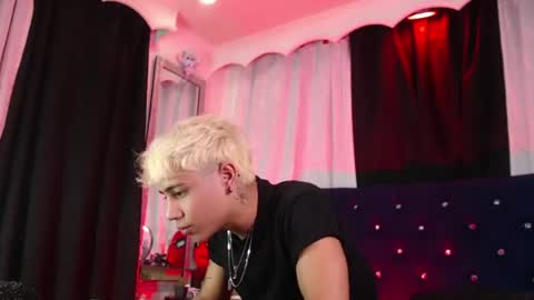 Snapshot of milan_anxel chatting on July 23, 2026, 1:58 am Milan Anxel online show from July 23, 2026, 1:58 am