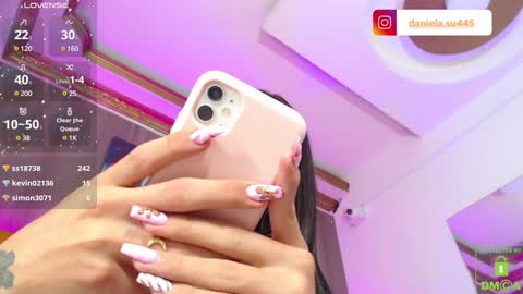 Snapshot of milan_delrey chatting on December 4, 2024, 11:57 pm Sweet Milan online show from December 4, 2024, 11:57 pm