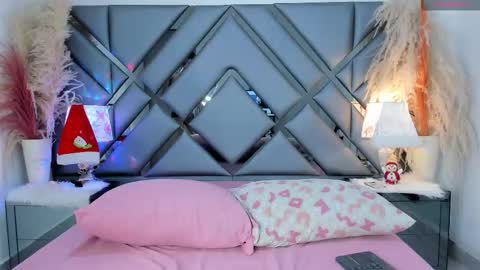 milan_lewiss online show from December 3, 2025, 12:47 pm