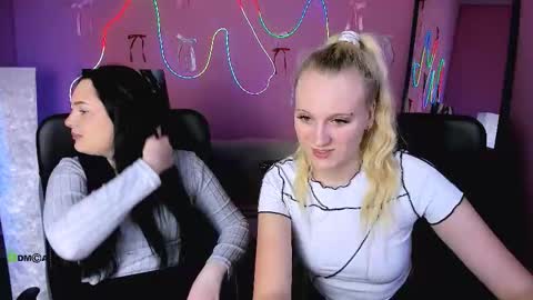 Mila online show from March 11, 2026, 1:39 pm