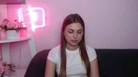 milanaangelas online show from May 26, 2026, 8:05 pm