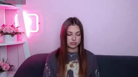 milanaangelas online show from June 21, 2026, 4:59 am