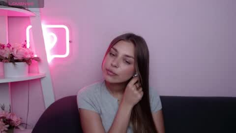 milanaangelas online show from June 27, 2026, 4:50 am