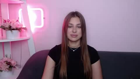 milanaangelas online show from June 28, 2026, 4:40 am