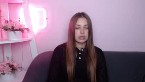milanaangelas online show from July 9, 2026, 5:00 am