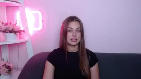 milanaangelas online show from July 20, 2026, 5:00 am