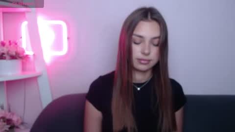 milanaangelas online show from July 27, 2026, 4:41 am