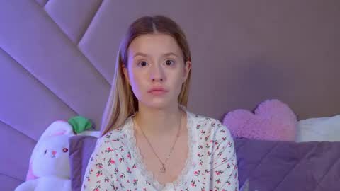 MilanaBalmain online show from May 4, 2026, 4:08 am