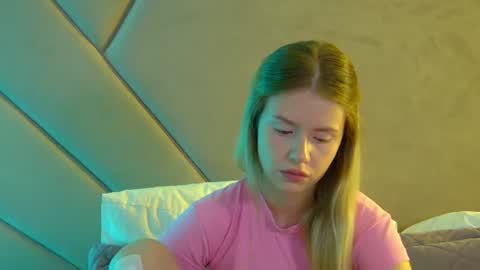 MilanaBalmain online show from July 7, 2026, 6:47 am