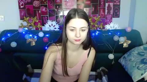 Snapshot of milanaroz chatting on January 4, 2025, 5:48 am milanaroz online show from January 4, 2025, 5:48 am