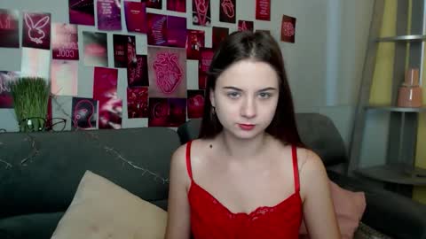 Snapshot of milanaroz chatting on September 11, 2025, 4:45 am milanaroz online show from September 11, 2025, 4:45 am