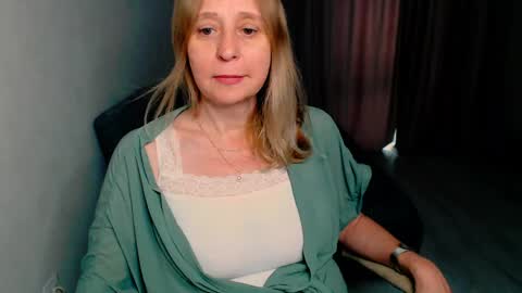 Snapshot of milanav chatting on May 15, 2026, 7:48 am Milena online show from May 15, 2026, 7:48 am