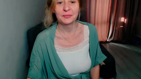 Snapshot of milanav chatting on May 22, 2026, 4:30 am Milena online show from May 22, 2026, 4:30 am