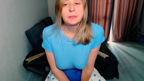 Snapshot of milanav chatting on June 3, 2026, 6:16 am Milena online show from June 3, 2026, 6:16 am