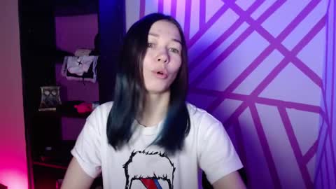 Snapshot of milania_mini chatting on November 30, 2025, 1:53 am Milania online show from November 30, 2025, 1:53 am