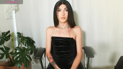 Snapshot of milansantana24 chatting on February 8, 2025, 10:29 pm MILAN SANTANA online show from February 8, 2025, 10:29 pm