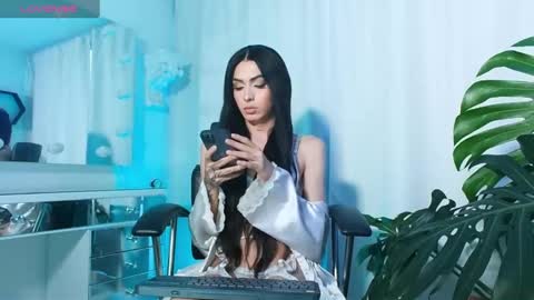 Snapshot of milansantana24 chatting on March 8, 2025, 10:02 pm MILAN SANTANA online show from March 8, 2025, 10:02 pm