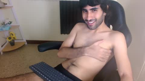 Snapshot of milanzaire chatting on December 12, 2024, 4:59 am milanzaire online show from December 12, 2024, 4:59 am