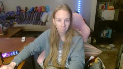 Mila online show from February 16, 2026, 3:52 pm