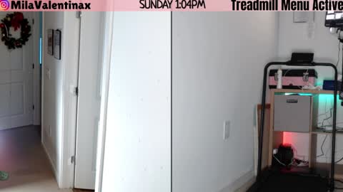 Mila Valentina online show from December 21, 2025, 6:04 pm