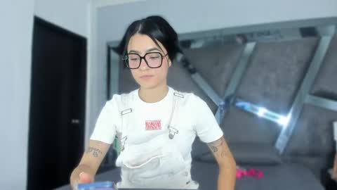 Snapshot of milawink chatting on May 31, 2026, 7:15 pm Milawink online show from May 31, 2026, 7:15 pm