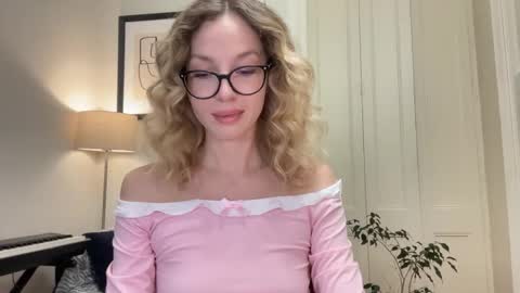 Snapshot of milayah chatting on October 21, 2025, 4:08 pm Mila online show from October 21, 2025, 4:08 pm