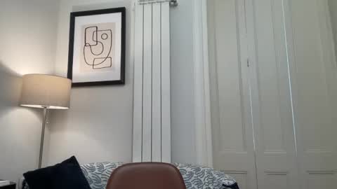 Snapshot of milayah chatting on November 19, 2025, 11:43 am Mila online show from November 19, 2025, 11:43 am