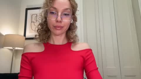 Snapshot of milayah chatting on November 24, 2025, 2:17 pm Mila online show from November 24, 2025, 2:17 pm