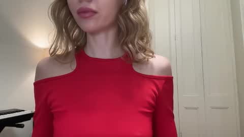 Snapshot of milayah chatting on January 16, 2026, 3:05 pm Mila online show from January 16, 2026, 3:05 pm