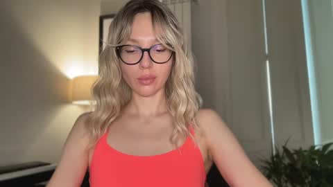 Mila online show from June 25, 2026, 11:04 am