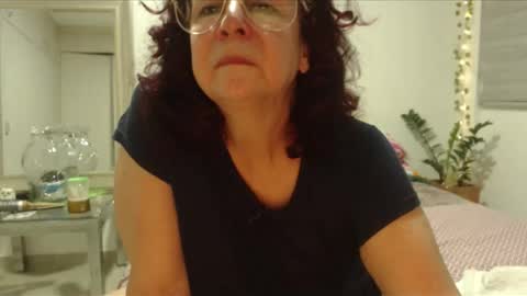 Snapshot of milchanell chatting on July 31, 2026, 6:35 am milchanell online show from July 31, 2026, 6:35 am