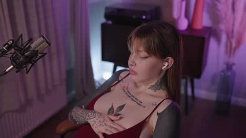 Snapshot of mileeena chatting on December 2, 2024, 7:27 pm M Telegram mamagotachannel online show from December 2, 2024, 7:27 pm