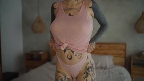 Snapshot of mileeena chatting on February 4, 2025, 10:10 am M Telegram mamagotachannel online show from February 4, 2025, 10:10 am