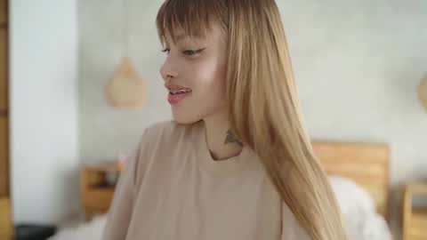 Snapshot of mileeena chatting on February 5, 2025, 8:21 am M Telegram mamagotachannel online show from February 5, 2025, 8:21 am