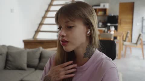 Snapshot of mileeena chatting on February 20, 2025, 6:06 am M Telegram mamagotachannel online show from February 20, 2025, 6:06 am