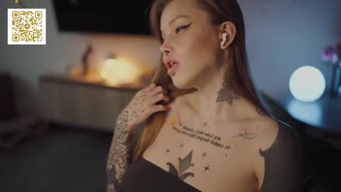 Snapshot of mileeena chatting on October 17, 2025, 2:08 pm M Telegram mamagotachannel online show from October 17, 2025, 2:08 pm