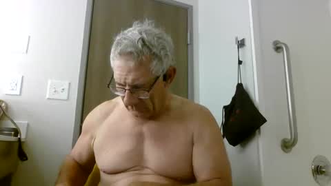Milehi1958 online show from June 29, 2026, 10:37 am