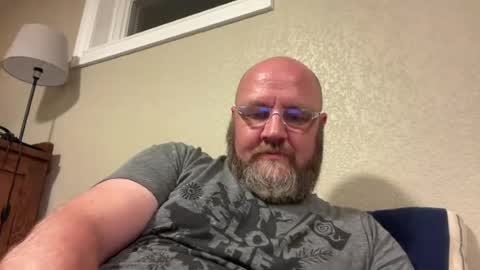 Snapshot of milehighbeard chatting on August 4, 2026, 5:43 am milehighbeard online show from August 4, 2026, 5:43 am