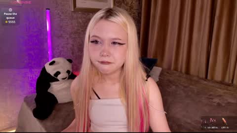 Snapshot of milemissyy chatting on April 30, 2026, 3:07 pm Mia online show from April 30, 2026, 3:07 pm