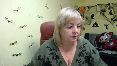 Snapshot of milenawedxy chatting on November 3, 2025, 12:06 pm Milena online show from November 3, 2025, 12:06 pm