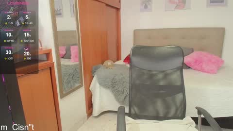 Snapshot of miley_baker chatting on February 14, 2025, 1:29 pm Miley online show from February 14, 2025, 1:29 pm