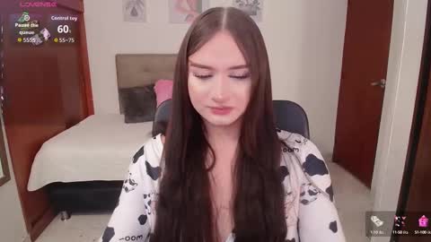 Snapshot of miley_baker chatting on September 11, 2025, 3:34 pm Miley online show from September 11, 2025, 3:34 pm