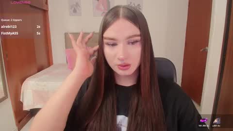 Snapshot of miley_baker chatting on November 24, 2025, 4:18 pm Miley online show from November 24, 2025, 4:18 pm