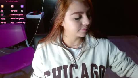Snapshot of miley_clarck chatting on May 14, 2026, 1:51 pm Miley online show from May 14, 2026, 1:51 pm